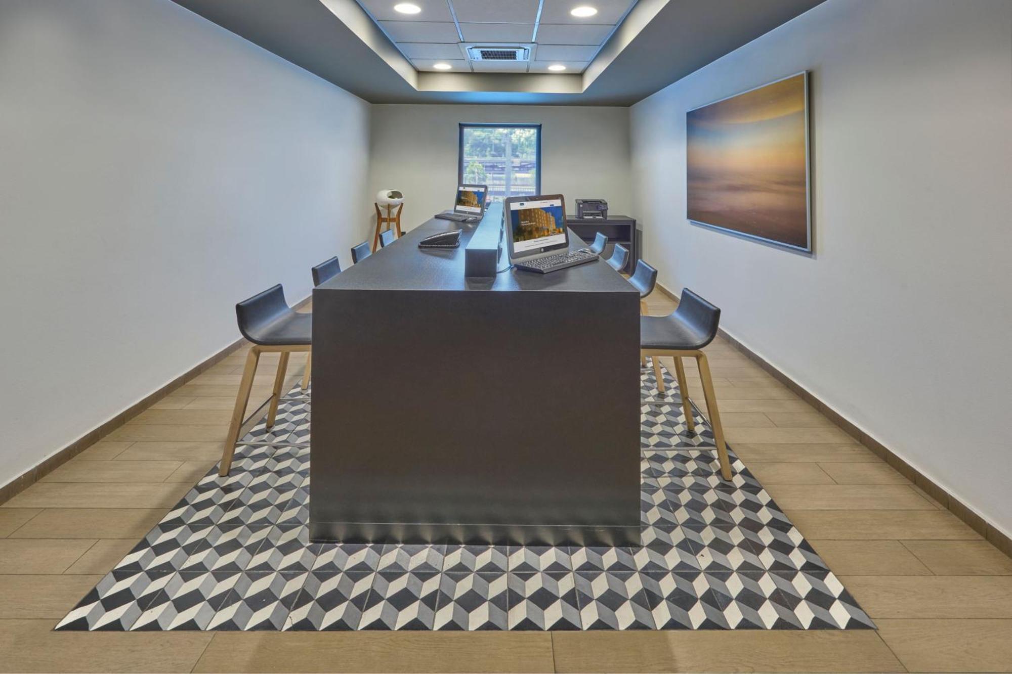 Express Periferico Sur Tlalpan Hotel 4*